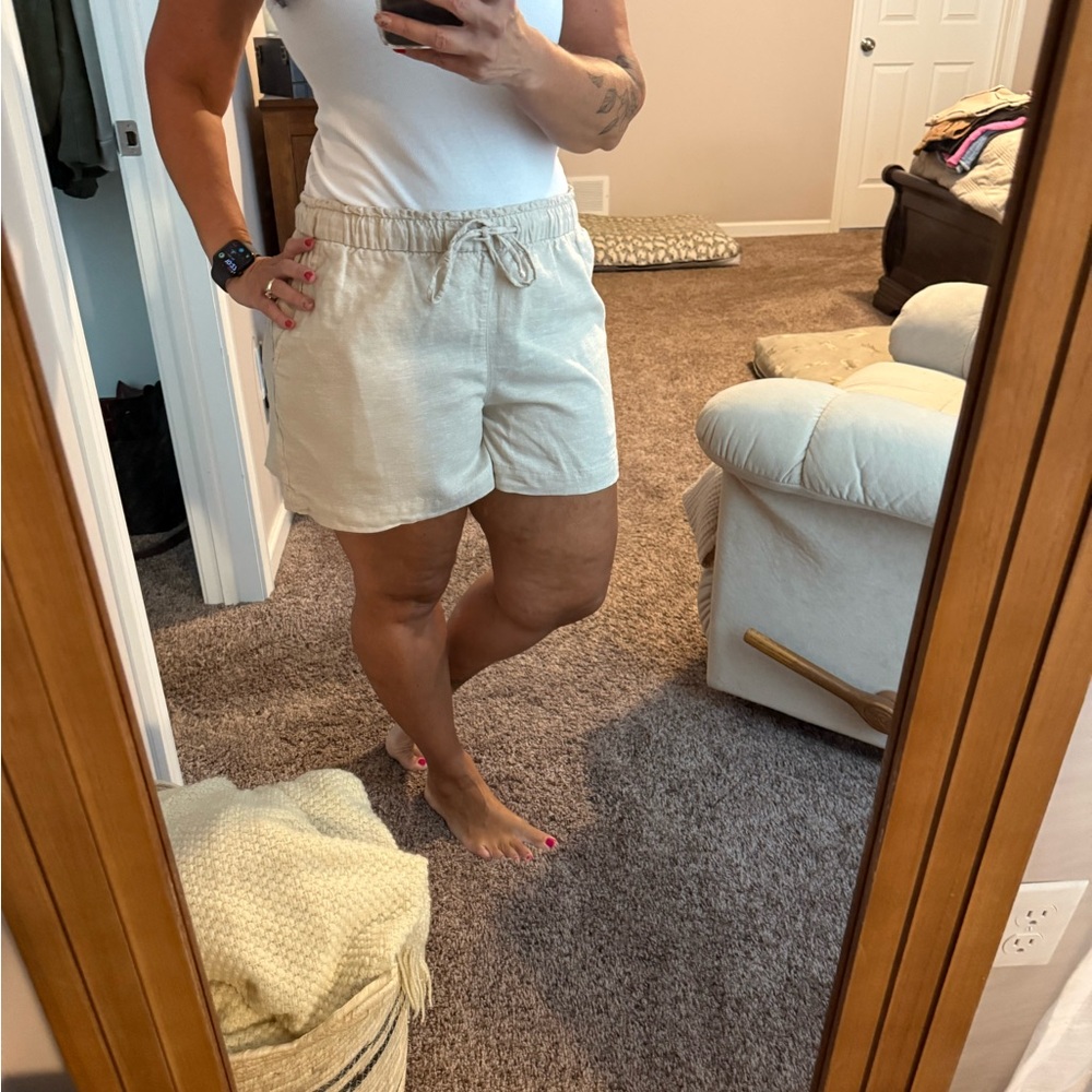 GAP Cream linen Shorts Relaxed Fit